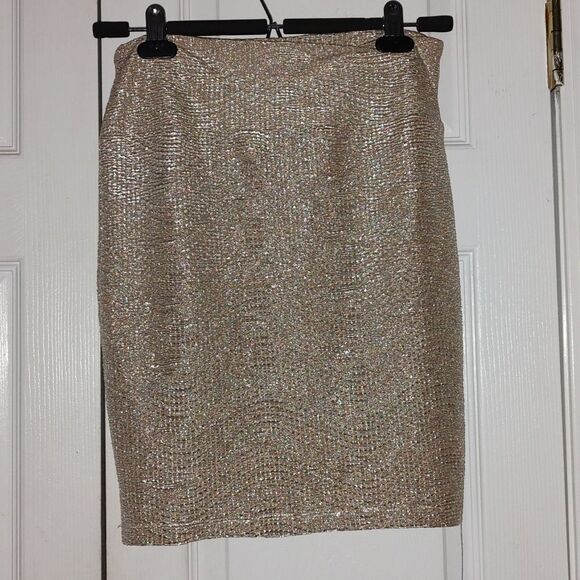 Decree gold shimmery night out party pull on skirt Sz M - Picture 2 of 3